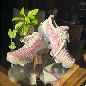Nike Women's Pink and White VaporMax Flyknit Shoes